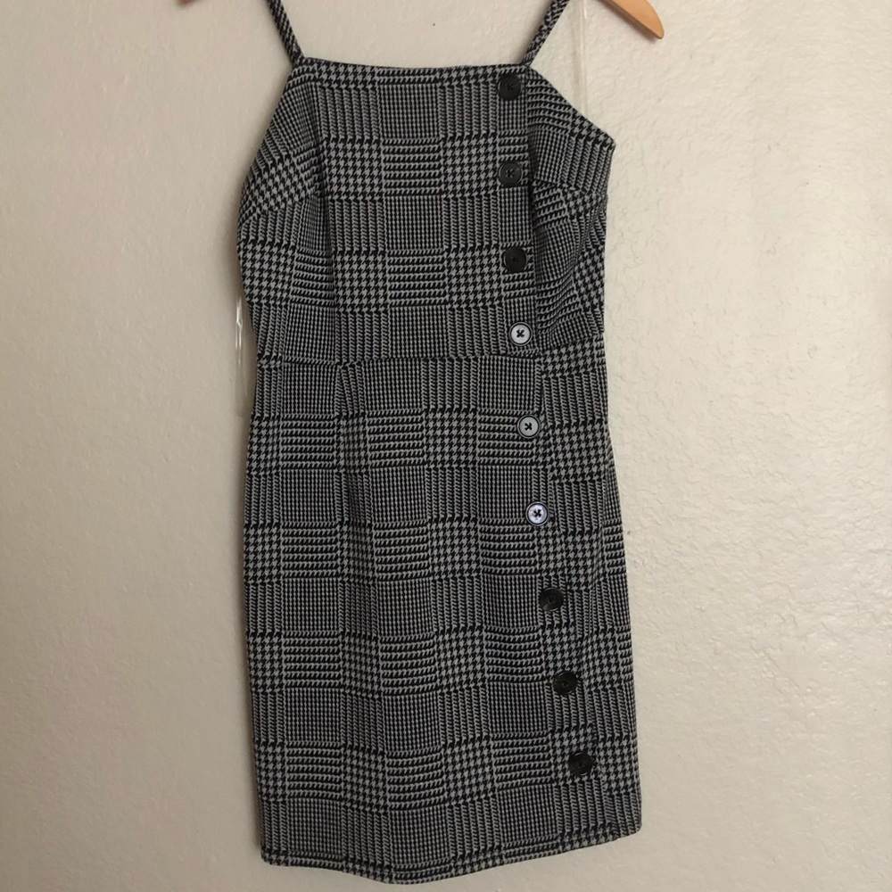 Plaid buttoned dress